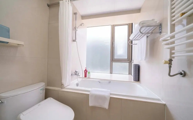 Tyms 3BR 2BA Apt Near Metro