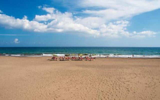 Beachfront Apartment Las Burras MRA 02