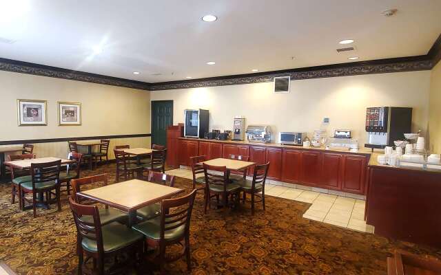 Wingate by Wyndham Youngstown