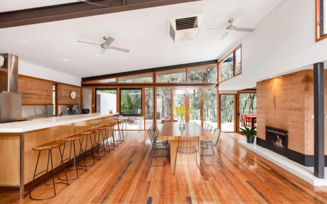 Elements - Echuca Holiday Homes