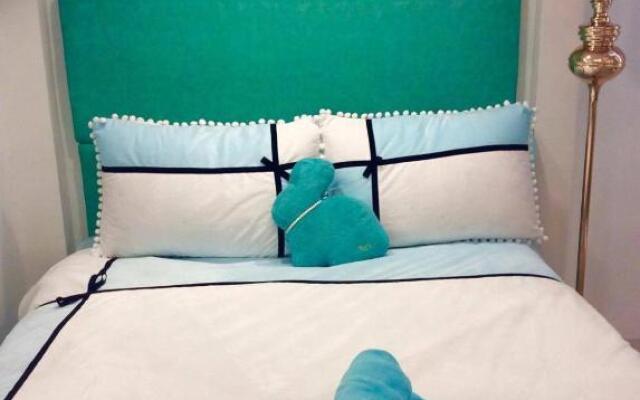 Tiffany Room At Shell Residences