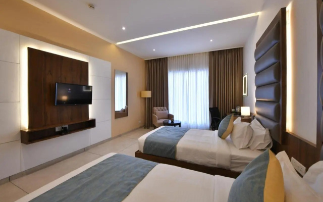 Click Hotel LH Seven Morbi