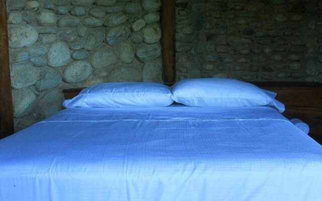 Posada Ecoturistica Palmares Del Rio
