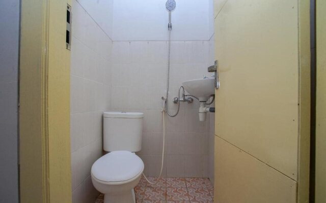 OYO 3060 Al Fatih Guest House Syariah