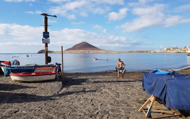 El Medano, Cabezo beach, pool & parking