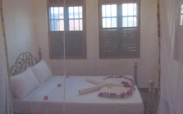 Jambiani Transit Hostel