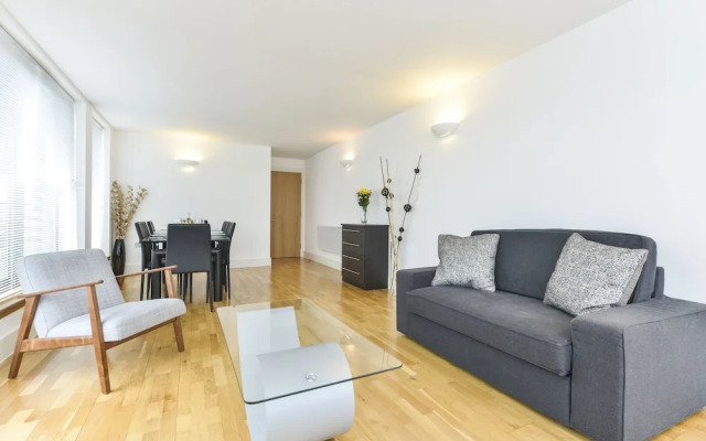 Tower Bridge City Apartments