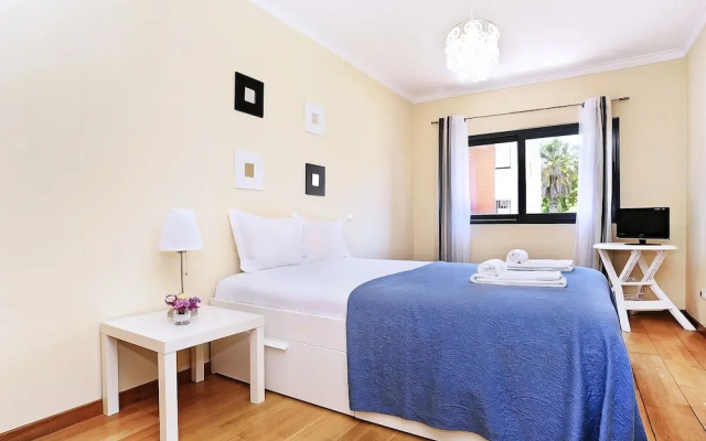 Oeiras by the Beach Apartment