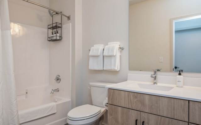 Kasa Bryn Mawr Minneapolis