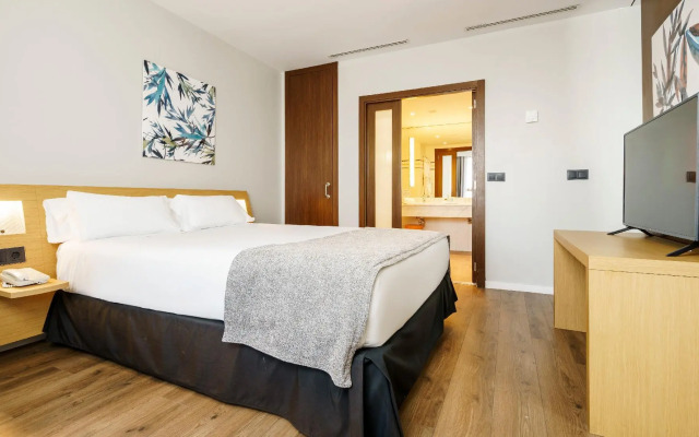 Hotel ILUNION Valencia 4