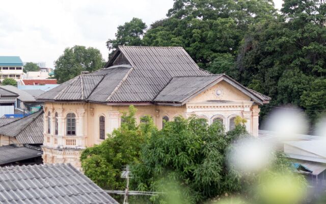 Xinlor House