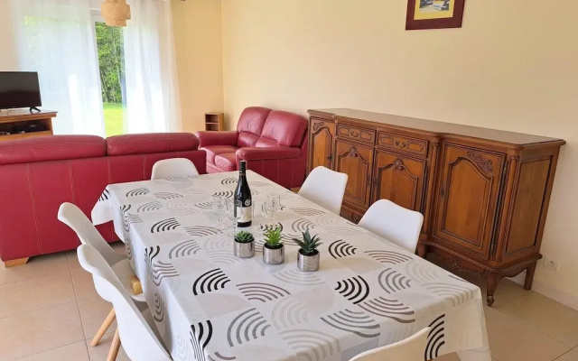 Holiday Home in Hanvec for 5