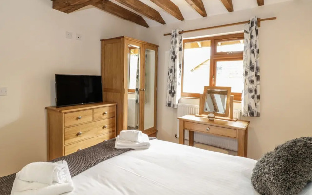 Oak Lodge