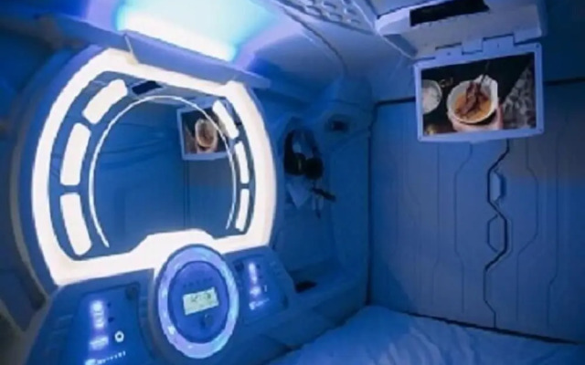 Capsule Hotel 2nd BOX