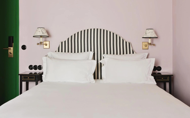 Les Deux Gares and Spa Hotel