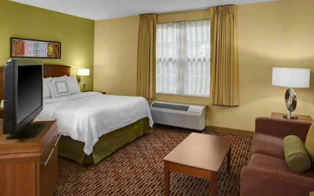 Towneplace Suites By Marriott Cleveland Westlake