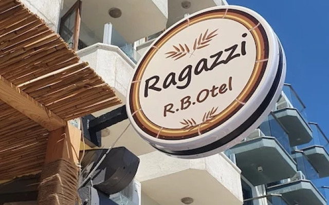 Reis Beach Hotel&Restaurant