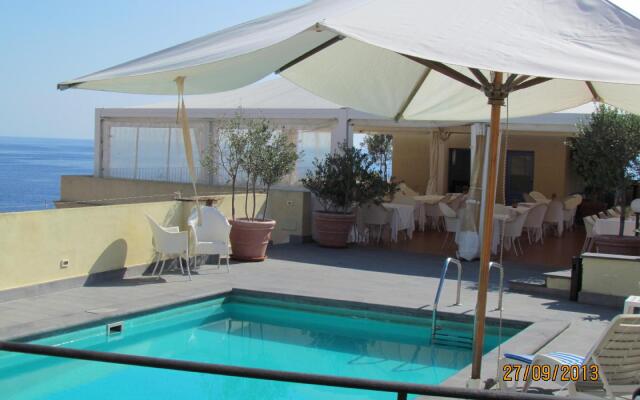 Hotel Villa Meligunis