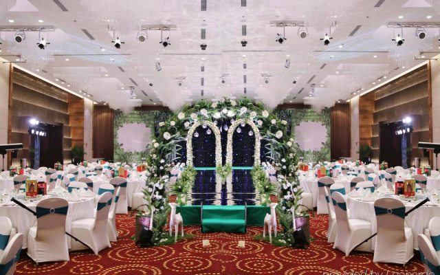 Holiday Inn Xi'an Big Goose Pagoda by IHG