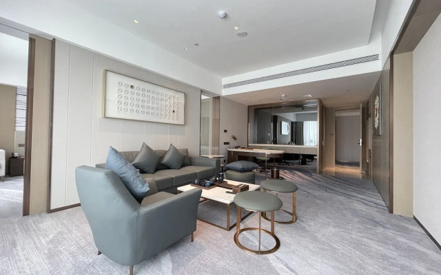 White Swan VYV Hotel