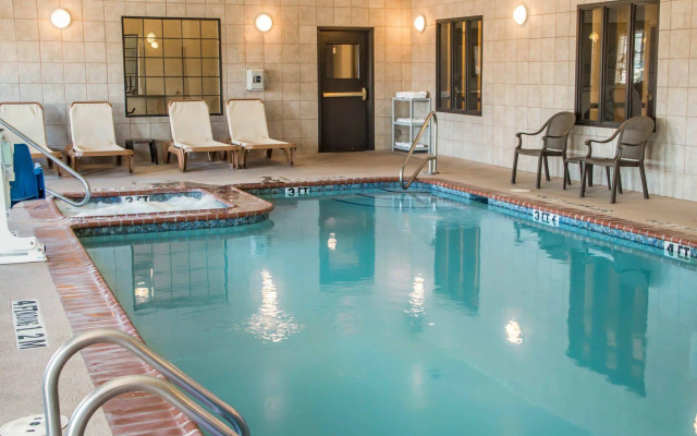 Sleep Inn & Suites at Six Flags