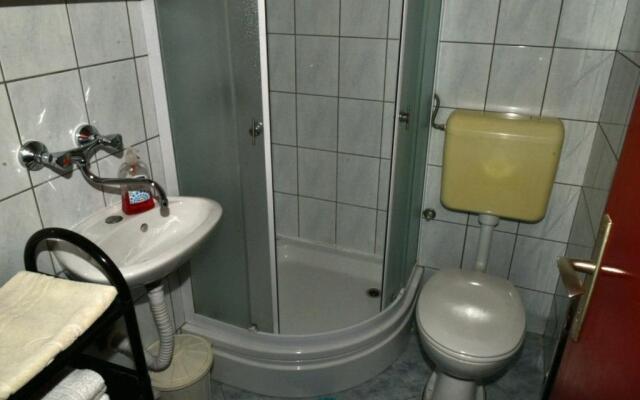 Apartment Ivo- 30m from the beach