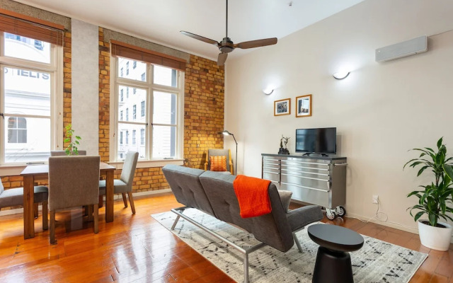 Toodle's Characterful loft on Lorne Street