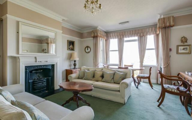 Cleeve Hill Hotel