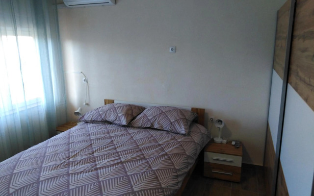 Apartments Nediljko & Mila