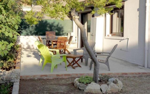 Appartement Six-Fours-les-Plages, 2 pièces, 4 personnes - FR-1-316-174