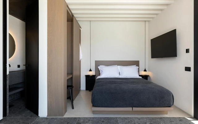 CUBIC Mykonos Seafront Design Suites