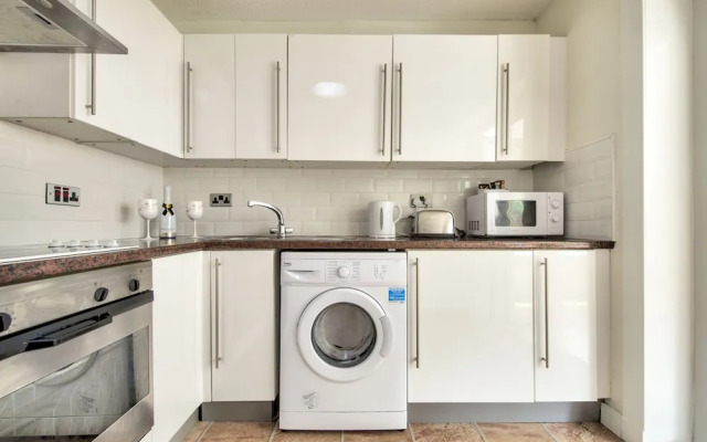 No.17 Serviced Apartment