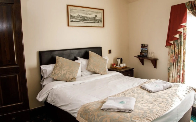 Old Crown Hotel
