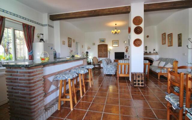 1003 Villa Cornocalejo