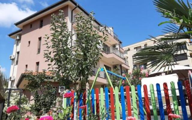 La Mer Apartments