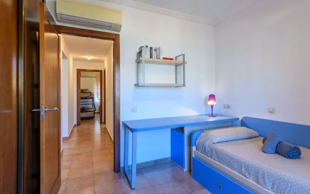 Sea-view Apartment With Pool