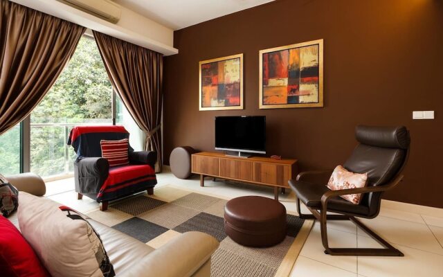 Cozy 2 BR Near KL Tower, Lush Greenery