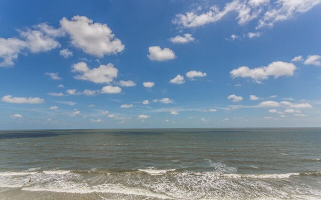 1221 Beachview by Hodnett Cooper