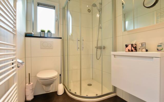 Spacious Chalet in Wolfheze with Garden