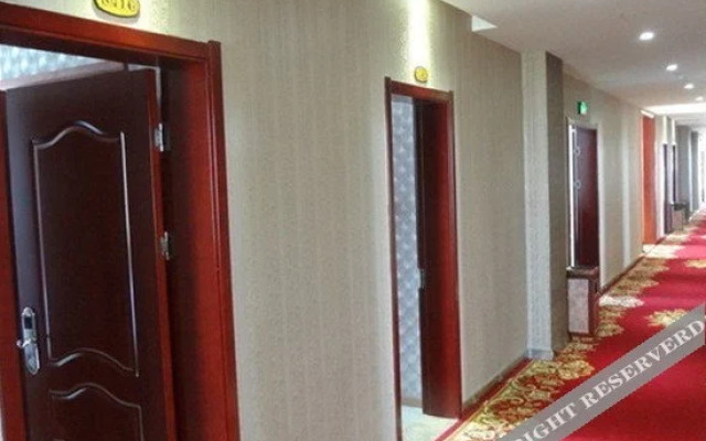 Mulan Huachen Holiday Hotel
