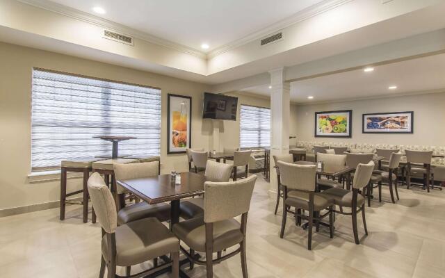 Quality Inn & Suites Amsterdam