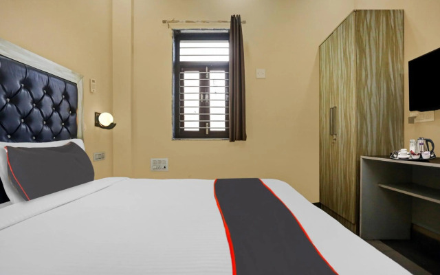 Collection O 70198 Metro View Ashok Vihar