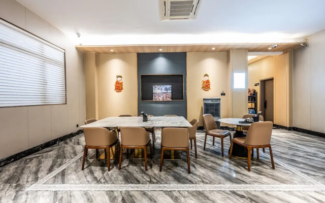 Bole Jing Pin Hotel