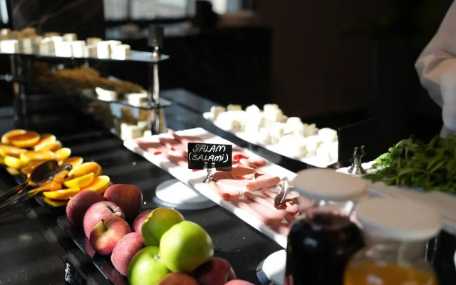 Marlen Hotel Bayrakli