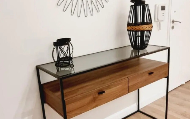 Newly Renovated Super-Chic Apartment