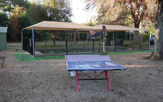 Adina Lodge Holiday Units