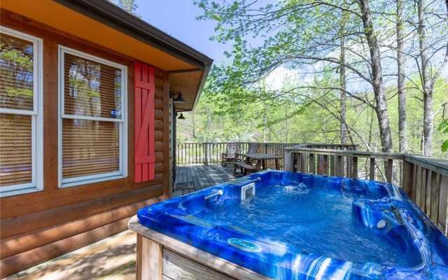 Country Cozy - Two Bedroom Cabin