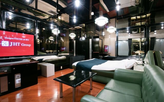 HOTEL PERRIER - Adults Only