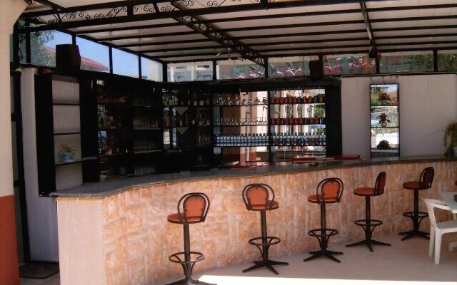 Kanarya Hotel