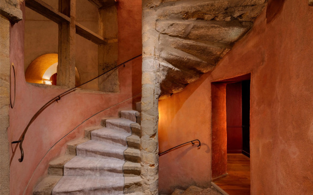 Cour des Loges Lyon, A Radisson Collection Hotel